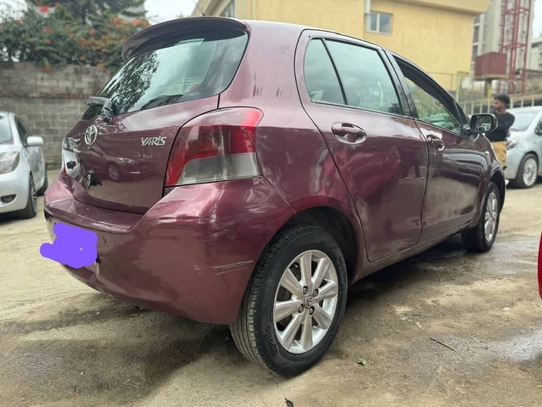 Toyota yaris 2008, photo 3 of 4