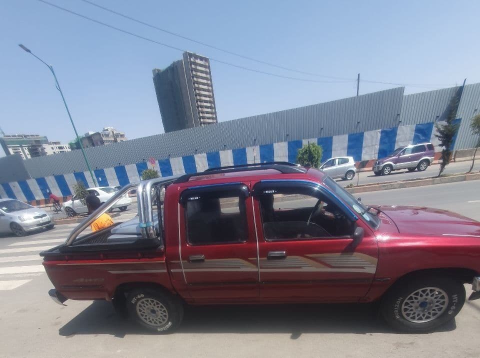 Toyota 3Y 1997, photo 1 of 5