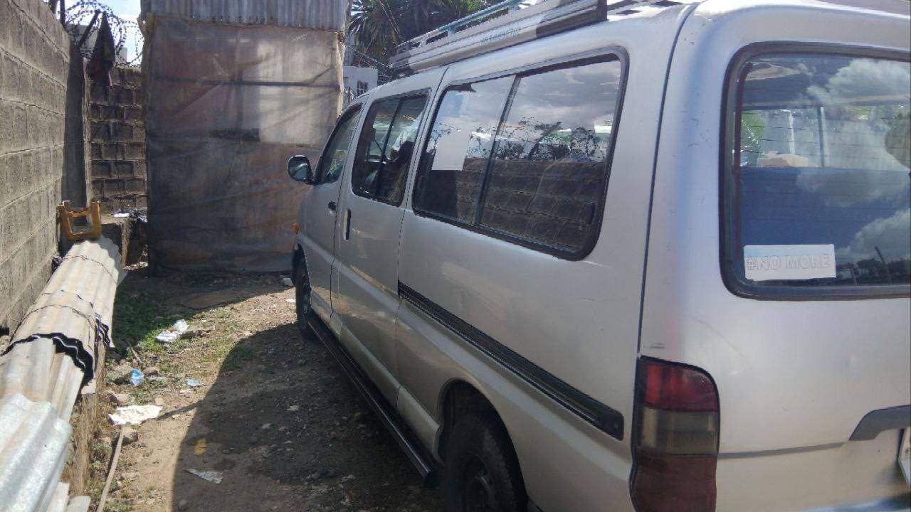 Toyota haice 2LT dolphin , photo 2 of 4