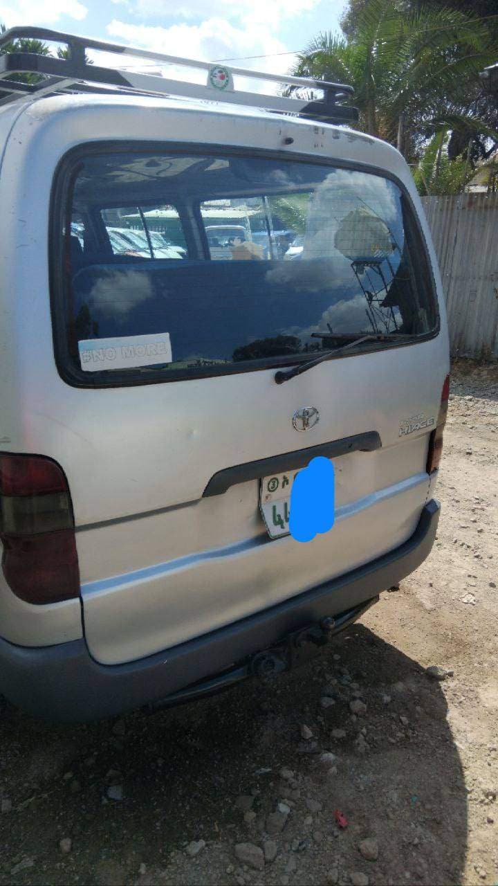 Toyota haice 2LT dolphin , photo 4 of 4