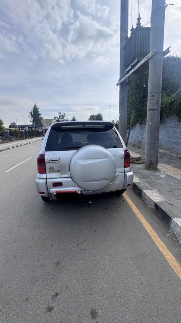 Toyota RAV 4, photo 2 of 4