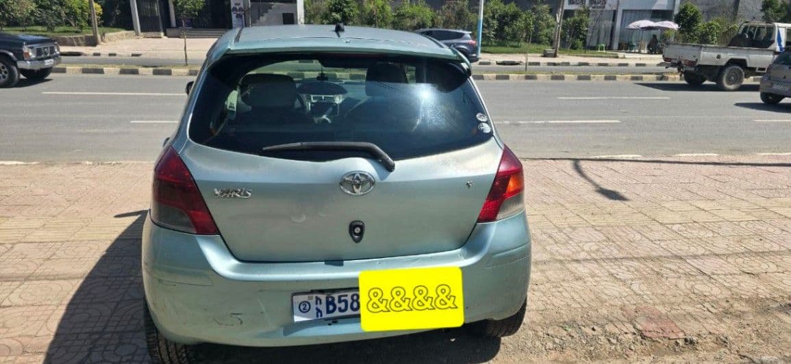 Yaris compact 2010/, photo 1 of 5