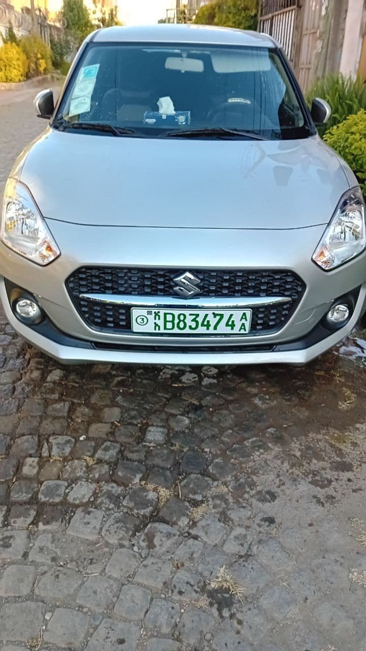 Suzuki swift 2021, photo 1 of 3