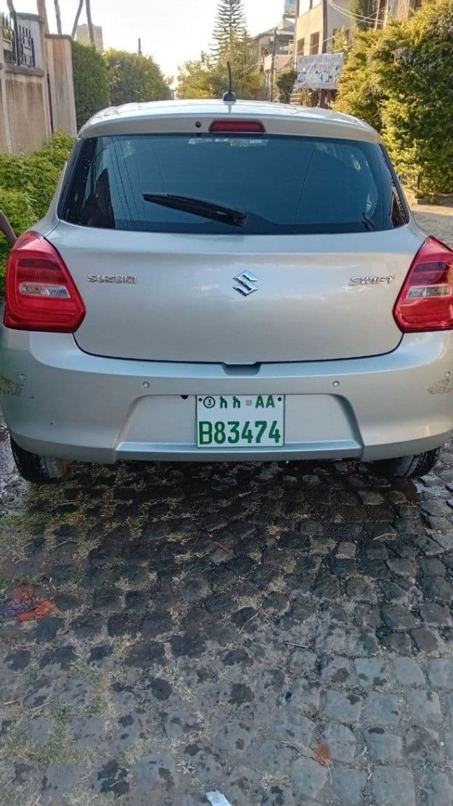 Suzuki swift 2021, photo 3 of 3