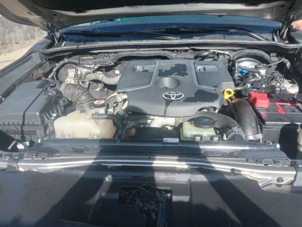 Toyota Revo,2018,excellent condition!!, photo 3 of 5