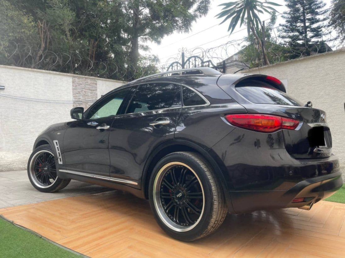 Infiniti FX37,2013,full option,excellent condition!!, photo 2 of 5