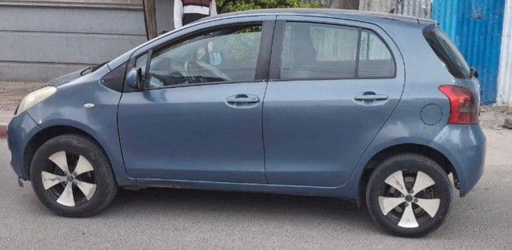 Europe Yaris Compact,Meri Yalzore,Manual,excellent condition!!, photo 1 of 4