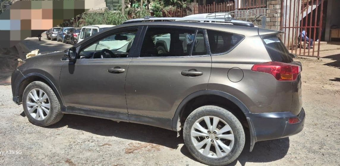 Automatic Rav4,2014,excellent condition!!, photo 1 of 5