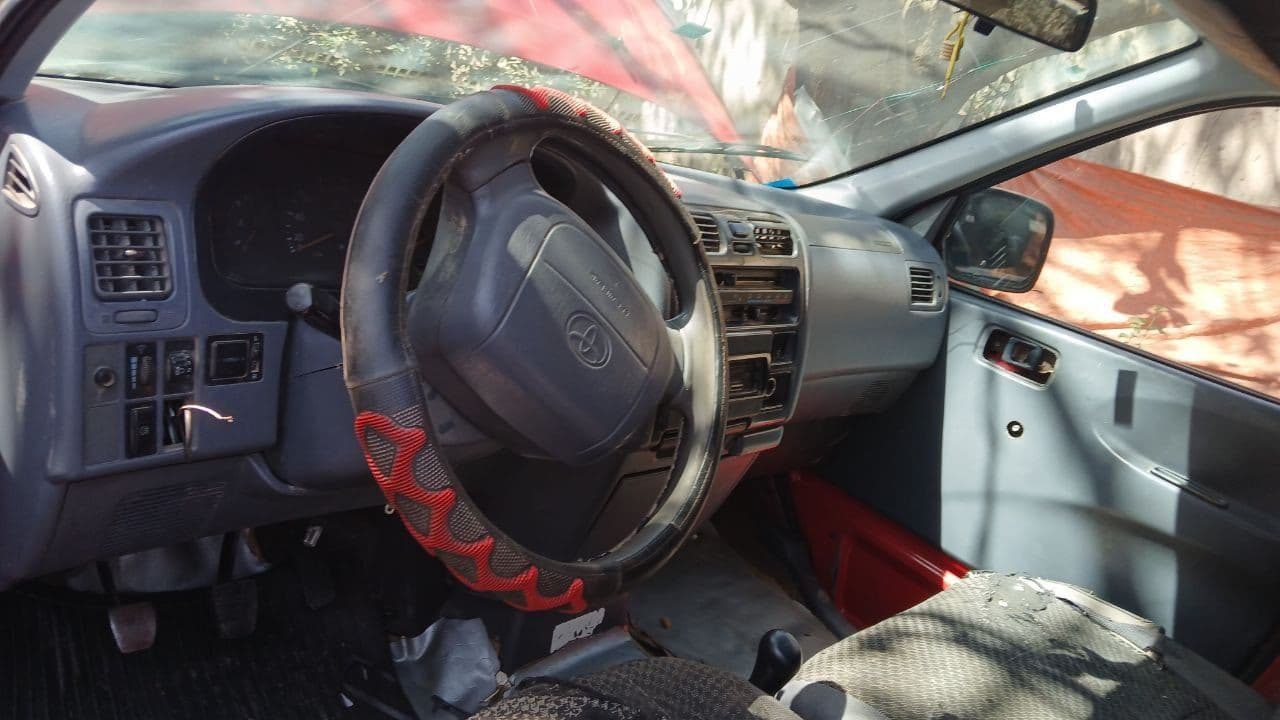 Toyota Dolphine 2000, photo 3 of 3