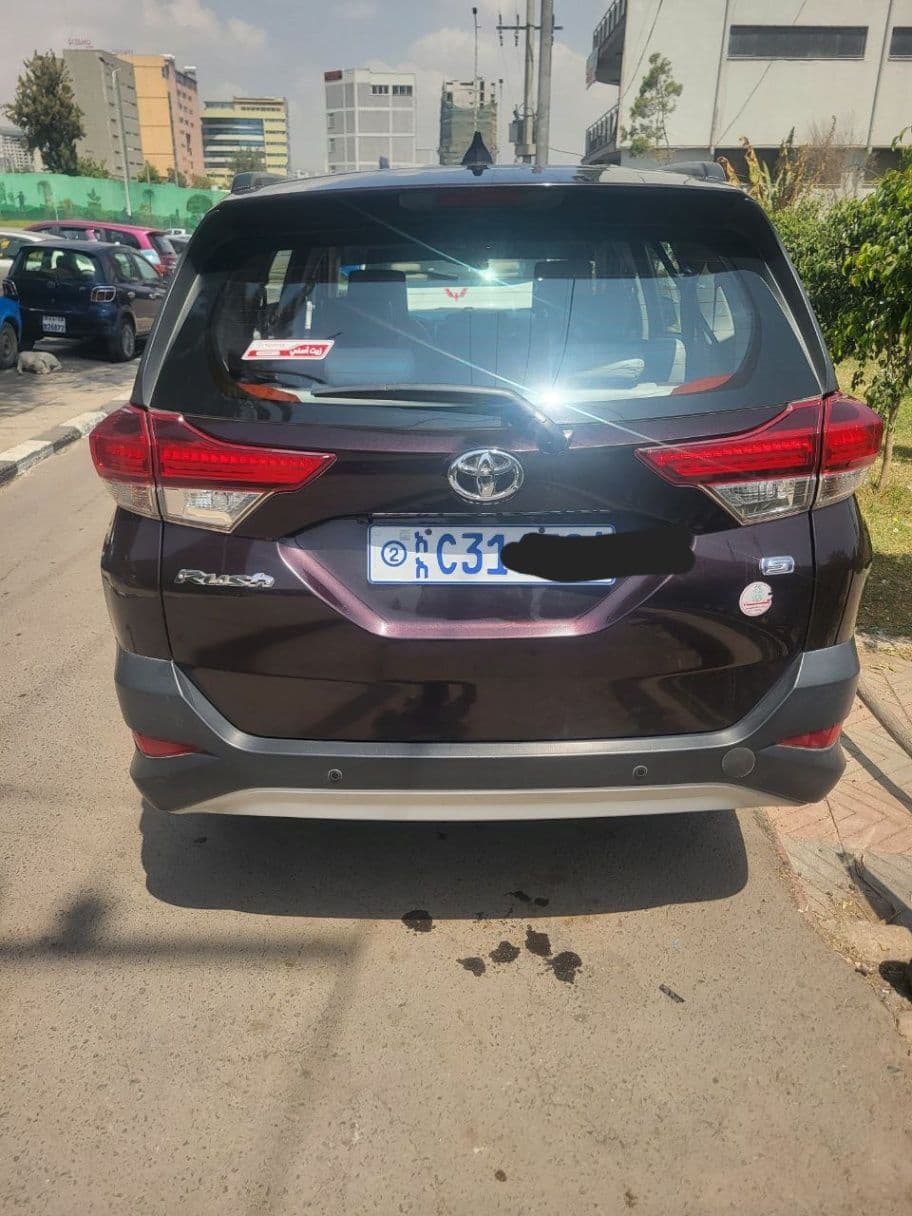Toyota Rush 2021, photo 2 of 2