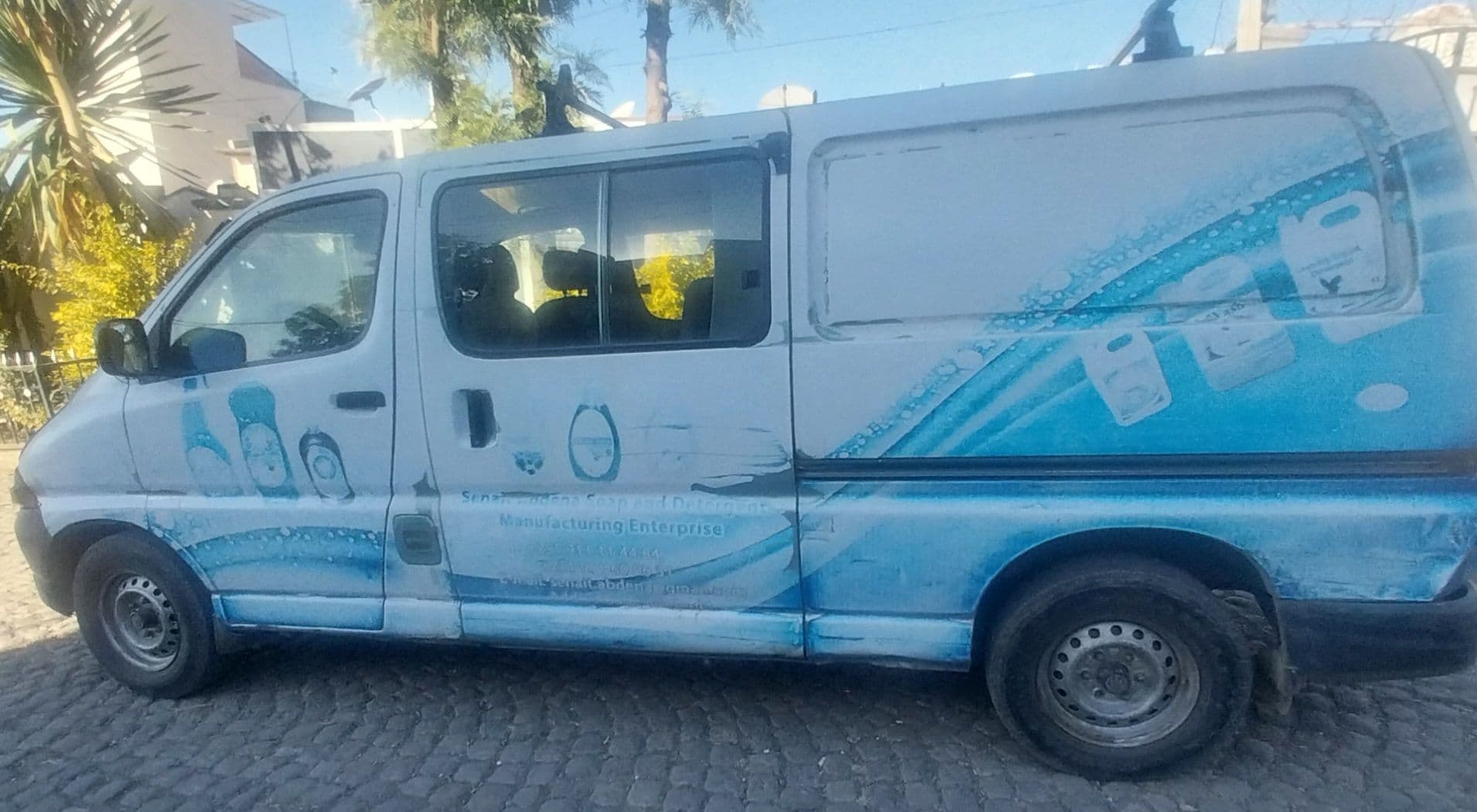 Toyota Granvia HiAce 2L (1997) , photo 2 of 3