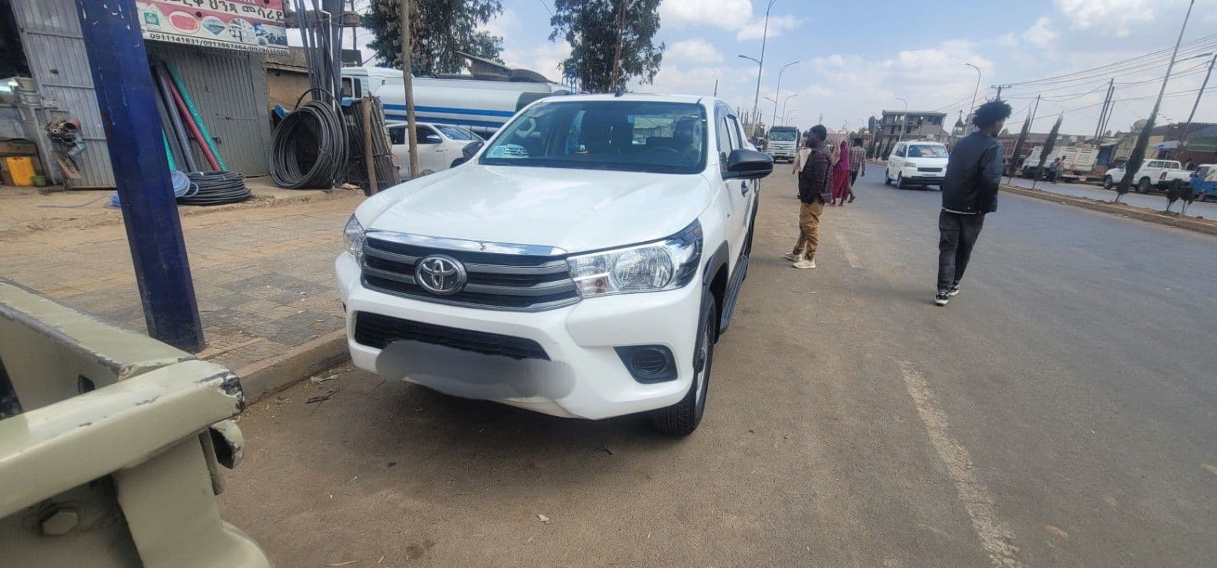 TOYOTA REVO DOUBLE CAB, photo 2 of 4