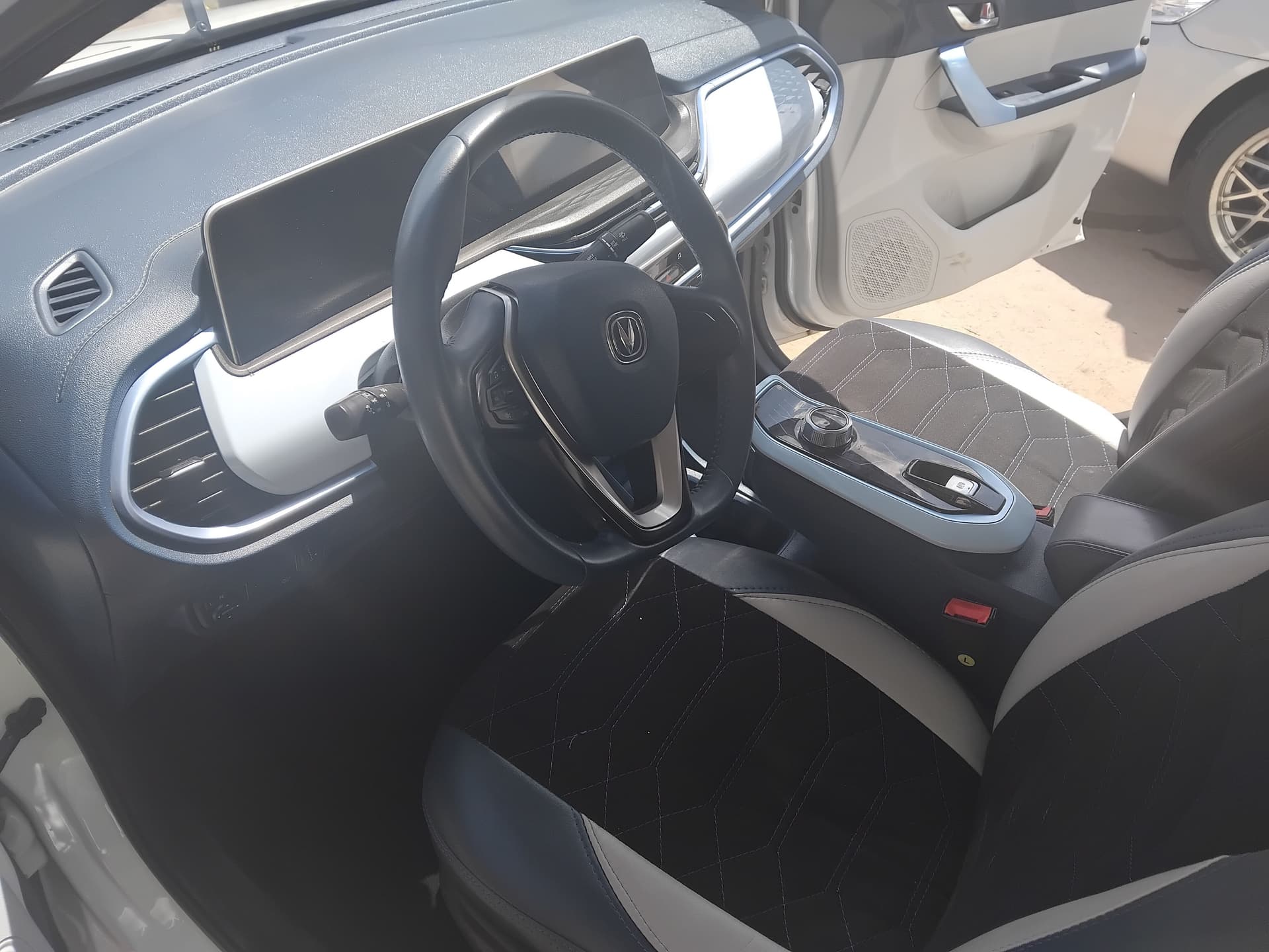 Changan BenBen E-Star 2024 White, photo 6 of 6