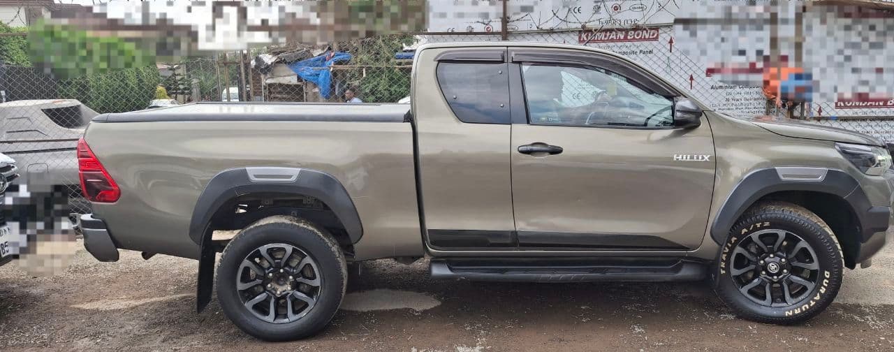 Toyota Invincible,2021,Full option,excellent condition!!, photo 4 of 4
