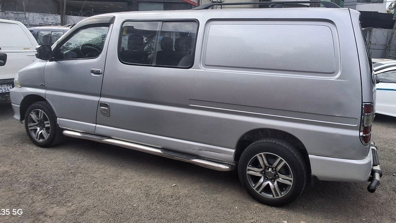 Toyota Dolphin,D4D,2011,excellent condition!!, photo 2 of 3