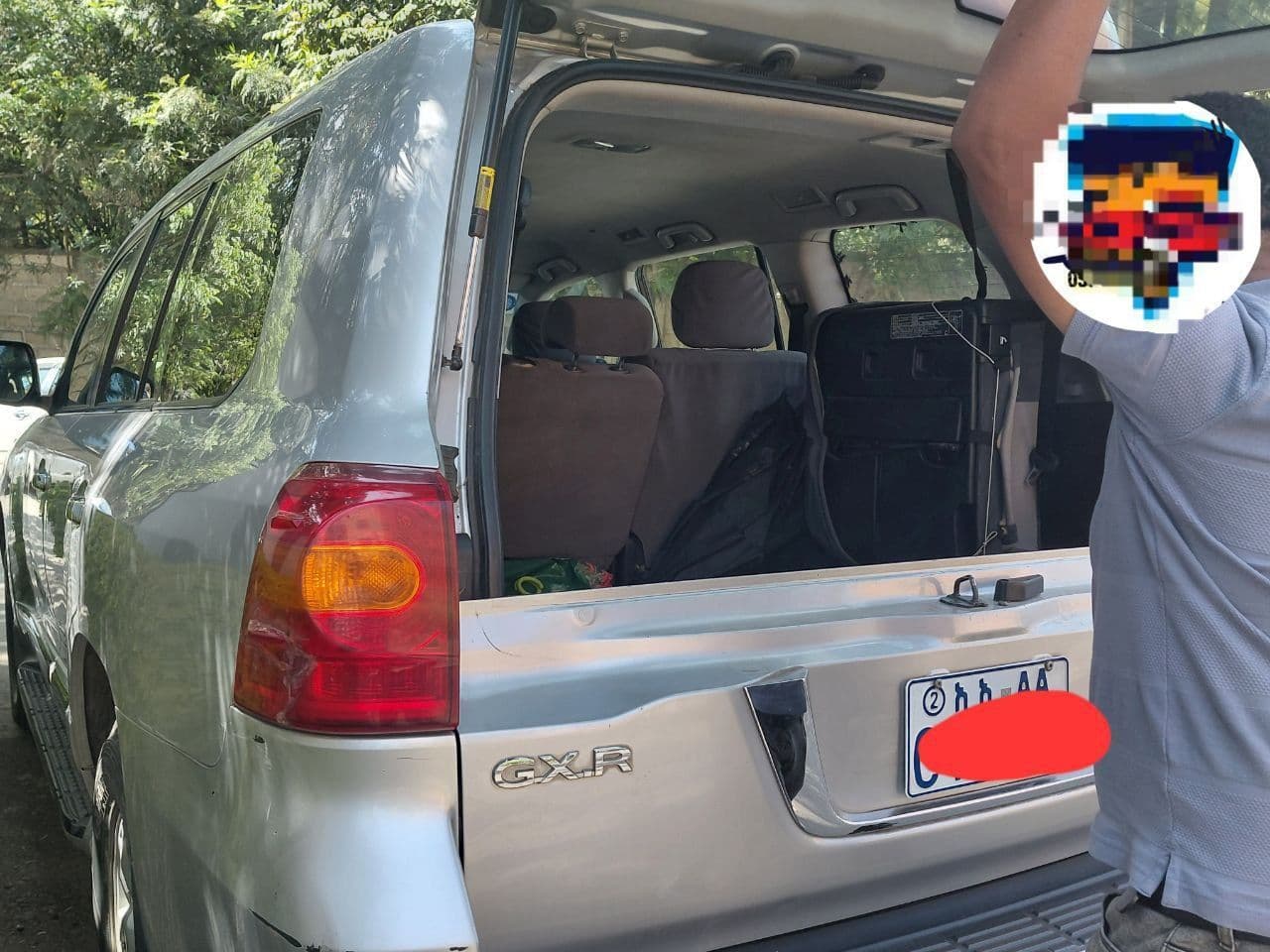 Toyota Land Cruiser V8,Automatic,2013,7 seater., photo 3 of 5