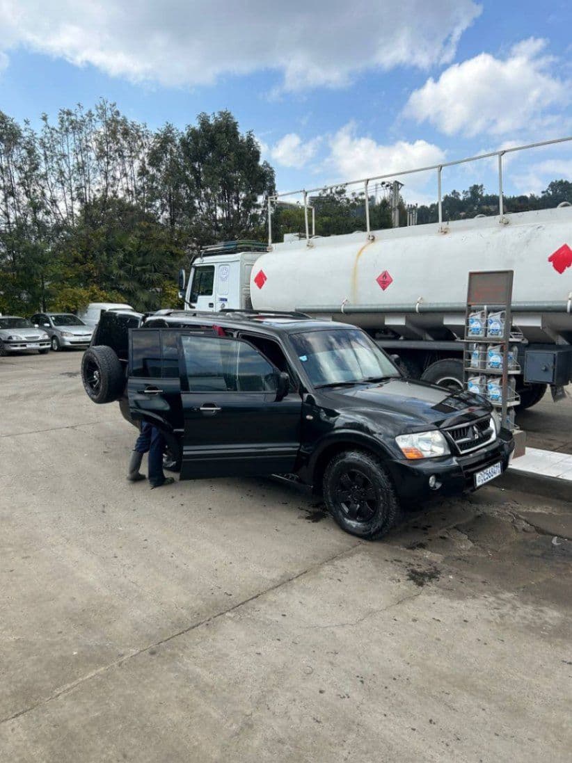 Diesel(ናፍጣ) Automatic SUV - Bought From Embassy, photo 2 of 5