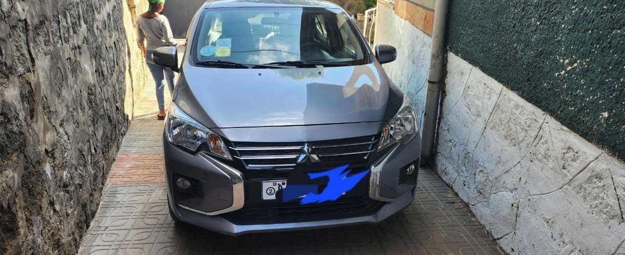 Mitsubishi Attrage ለውጥም ይቻላል በጣም አስቸኳይ ነው, photo 2 of 3