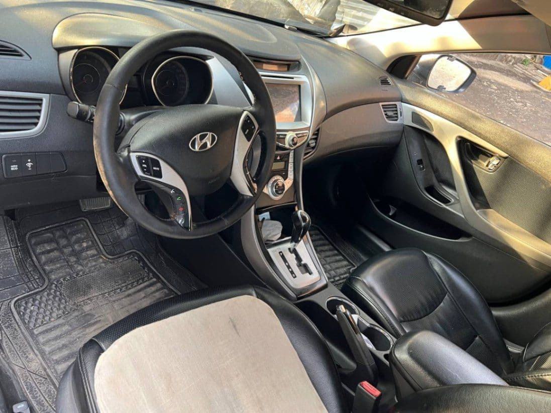 Hyundai avante 2012, photo 2 of 5